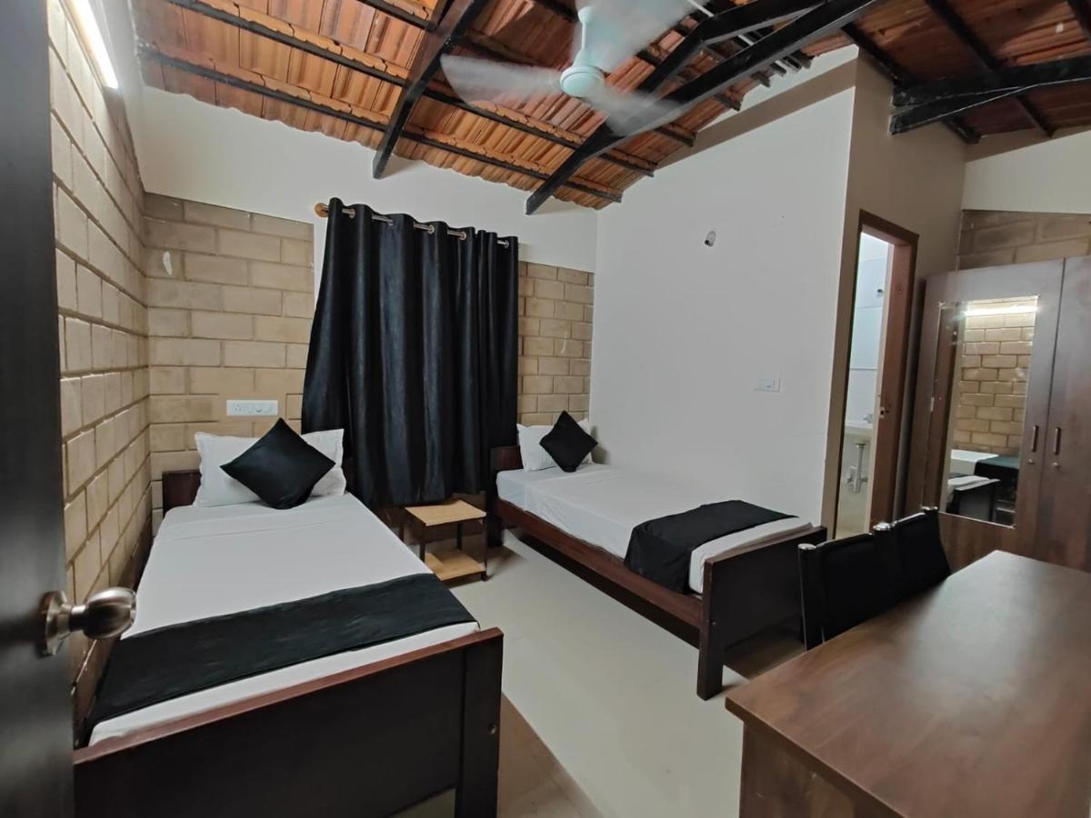 Minimal Poshtel Hostel ไมซอร์ ภายนอก รูปภาพ